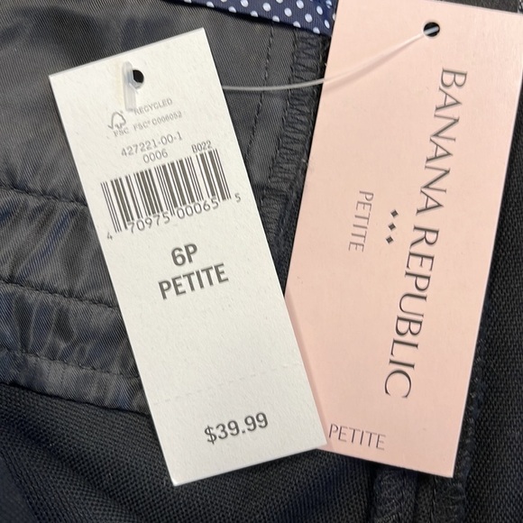 Banana Republic Factory NWT Black Hampton Fit 3” Cotton Shorts Size 6P - Picture 5 of 8